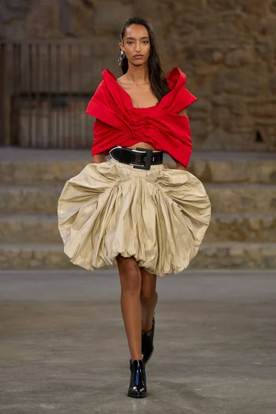 Look 53